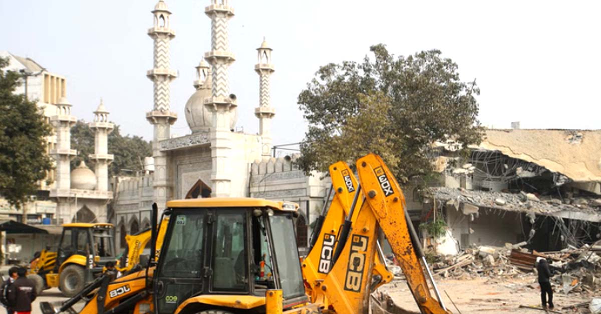 दिल्ली के तुर्कमान गेट इलाके में आखिर क्यों किया गया MCD का बुलडोजर एक्शन